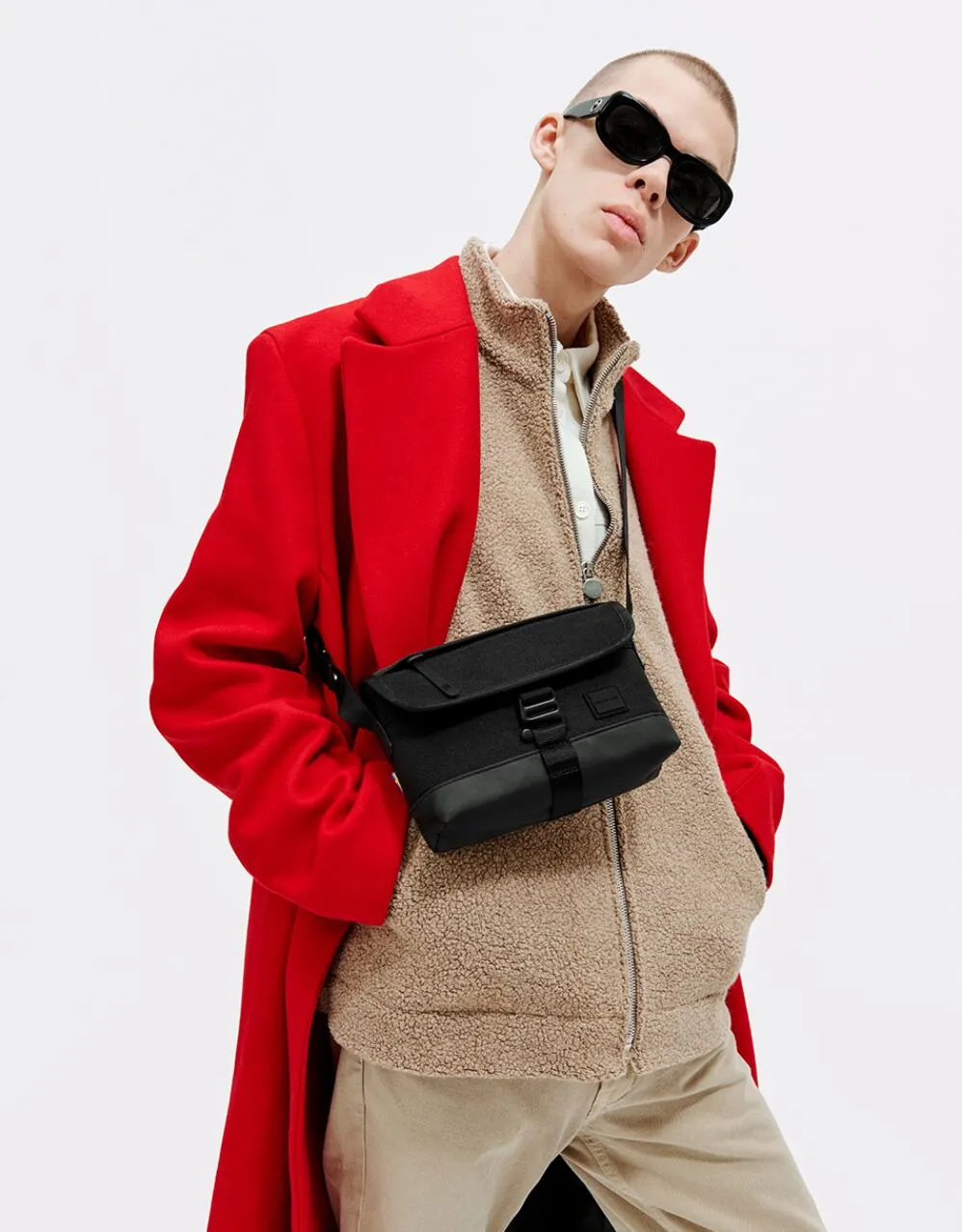 Gaston Luga Mini Messenger Black Temptations Malaysia Airlines